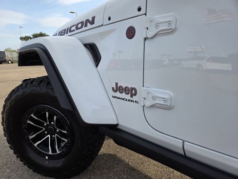 New 2026 Jeep Wrangler Unlimited Rubicon image 12