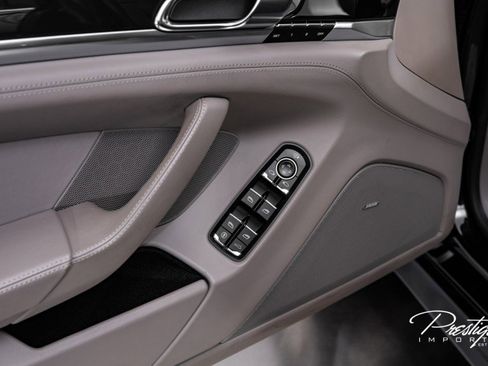 Used 2010 Porsche Panamera S image 20