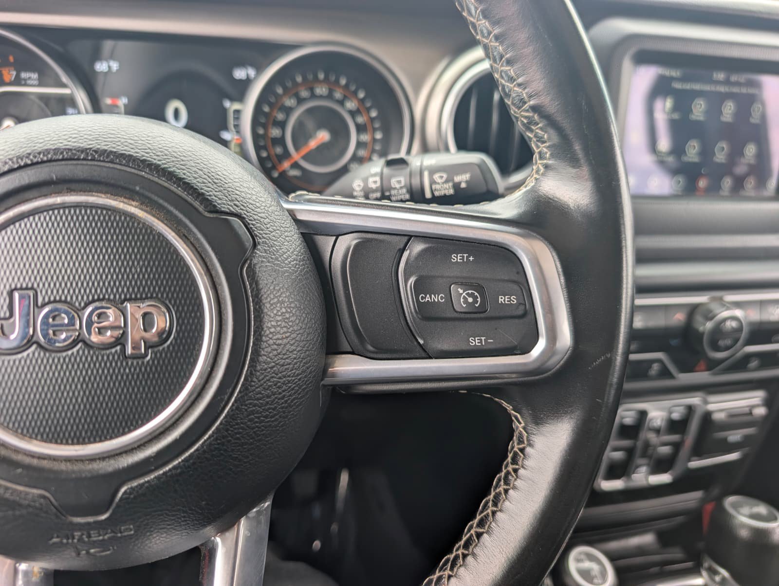Used 2020 Jeep Wrangler Unlimited Sahara AWD/4WD image 22