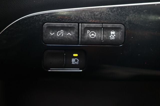 Used 2019 Toyota Prius XLE FWD image 49