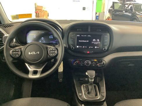 Certified 2025 Kia Soul LX FWD image 12
