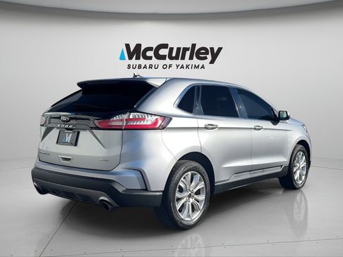 Used 2023 Ford Edge Titanium AWD/4WD image 6