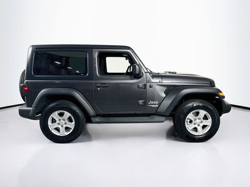 Used 2021 Jeep Wrangler Sport AWD/4WD image 4