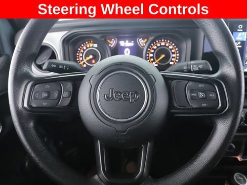 Used 2024 Jeep Gladiator Sport AWD/4WD image 21