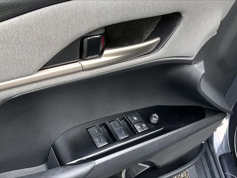 Certified 2025 Toyota Camry LE image 30