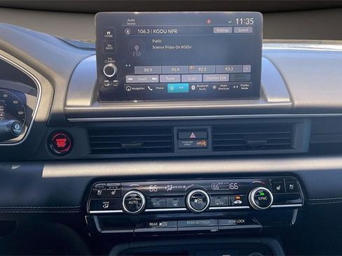 Used 2023 Honda Pilot Elite image 6