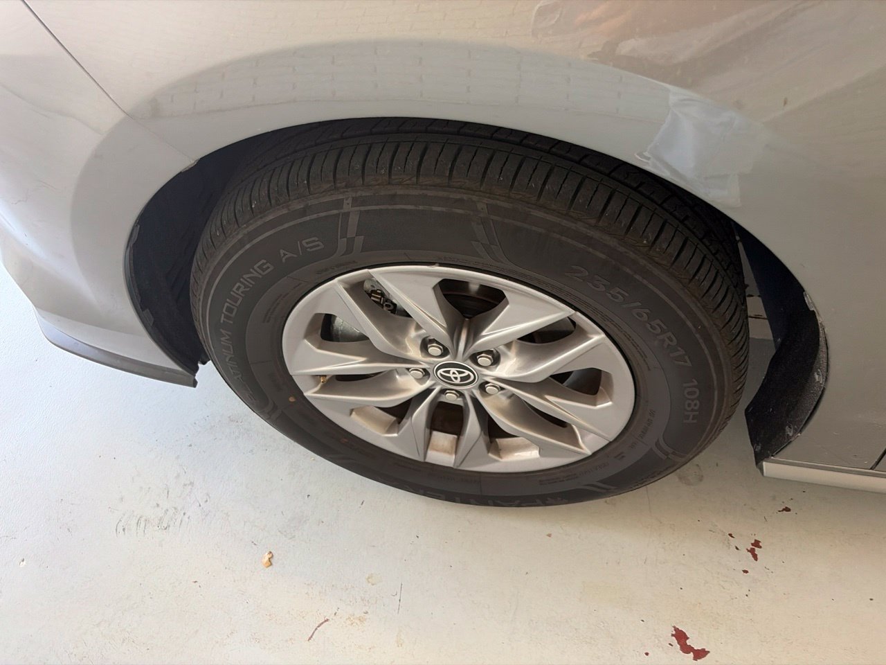 Used 2026 Toyota Sienna XLE FWD image 16