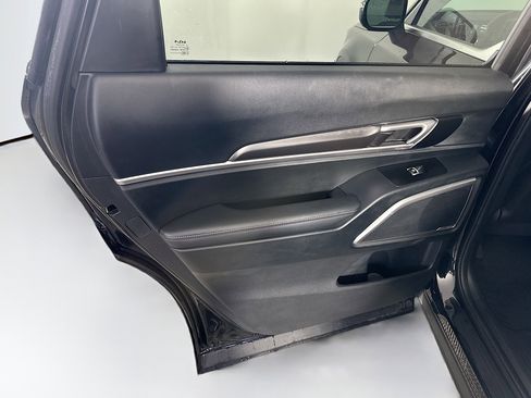 Used 2025 Kia Telluride S FWD image 28