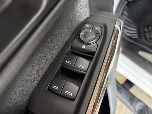 Used 2021 Chevrolet Silverado 1500 LT Trail Boss w/ Convenience Package II AWD/4WD image 12