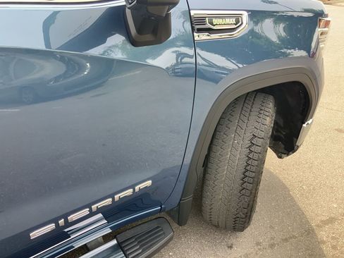 Used 2024 GMC Sierra 1500 SLT w/ SLT Premium Plus Package image 11