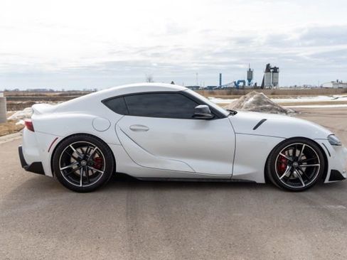 Used 2022 Toyota Supra Premium w/ Driver Assist Package image 9