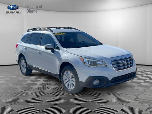 Used 2017 Subaru Outback 2.5i Premium image 1