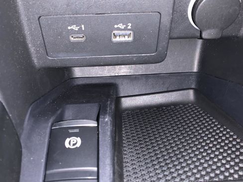 Used 2024 Nissan Kicks SV image 10