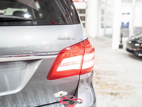 Used 2018 Mercedes-Benz GLS 550 4MATIC w/ Driver Assistance Package image 51