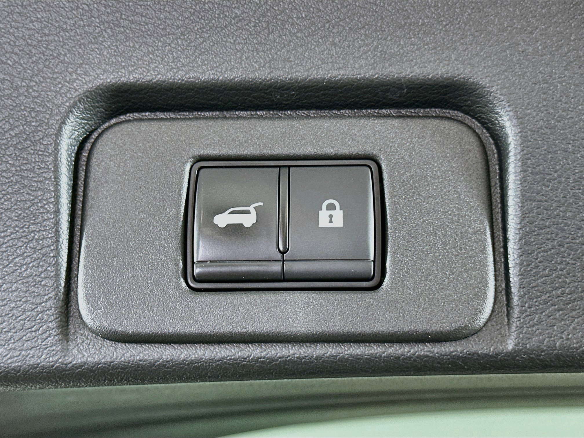 Used 2023 Nissan Rogue SL w/ SL Premium Package AWD/4WD image 32