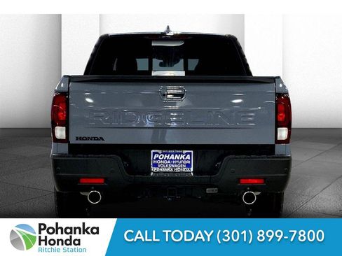 New 2026 Honda Ridgeline Black Edition image 4
