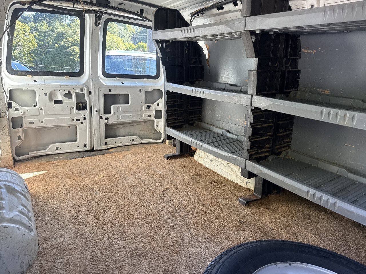 Used 2006 Chevrolet Express 2500 RWD image 9