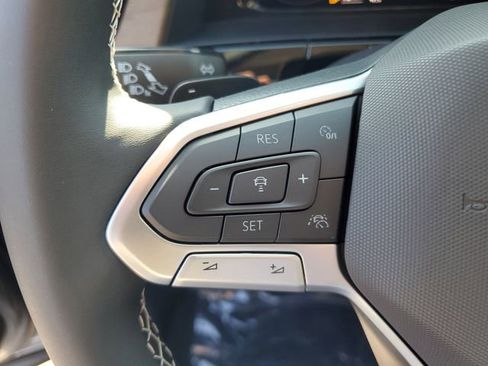 New 2026 Volkswagen Atlas SE FWD image 19
