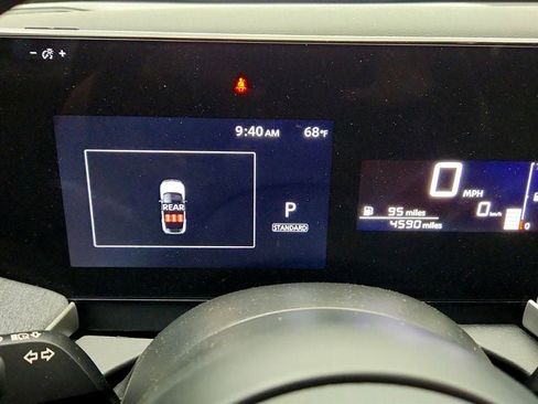 Used 2025 Nissan Kicks SV FWD image 14