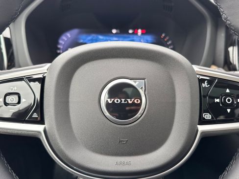 Certified 2026 Volvo XC60 B5 Plus w/ Climate Package PRO AWD/4WD image 25