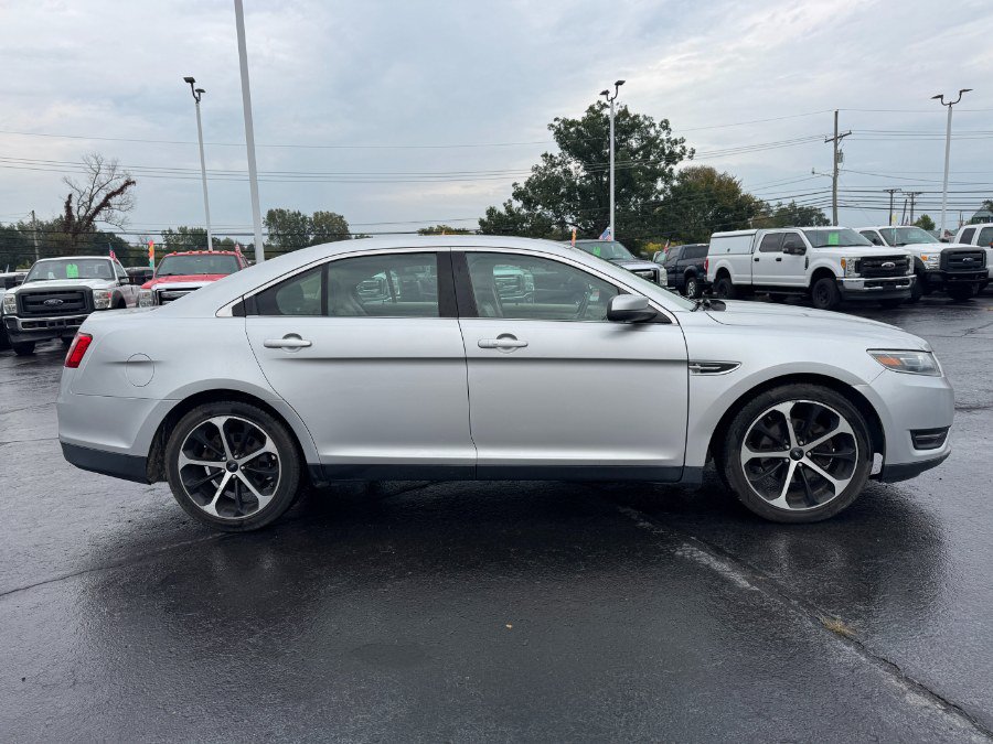 Used 2015 Ford Taurus SEL w/ Equipment Group 201A AWD/4WD image 6