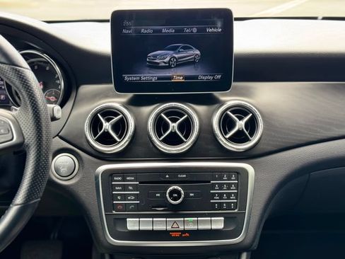 Used 2019 Mercedes-Benz CLA 250 image 37