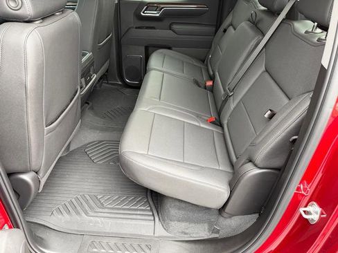 Used 2025 Chevrolet Silverado 1500 LT Trail Boss w/ Convenience Package II image 12