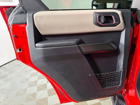 Used 2024 Ford Bronco Wildtrak image 23