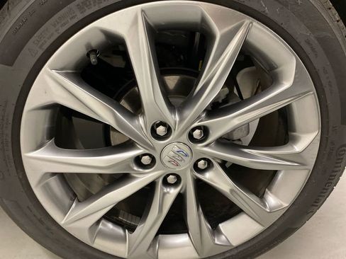 Used 2024 Buick Encore GX Avenir image 26