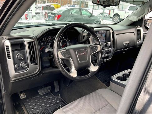 Used 2018 GMC Sierra 1500 SLE w/ SLE Value Package image 12