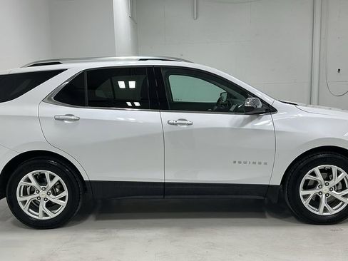 Used 2020 Chevrolet Equinox Premier image 7