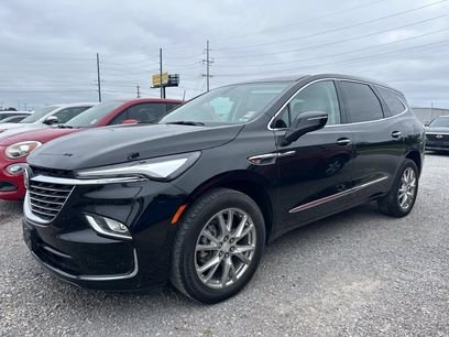 Used 2022 Buick Enclave Essence w/ Experience Buick Package