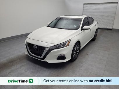 Used 2022 Nissan Altima 2.5 SV w/ SV Premium Package
