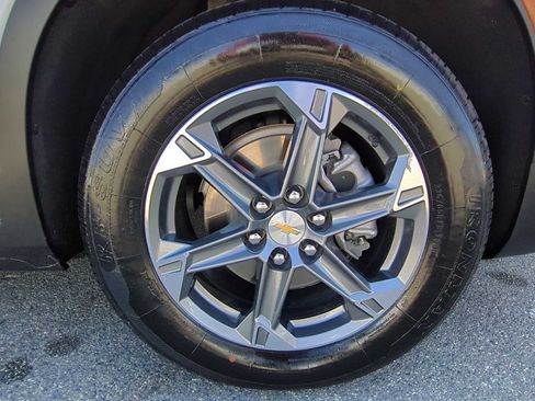 Used 2025 Chevrolet Blazer LT FWD image 28