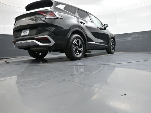 Used 2023 Kia Sportage LX AWD/4WD image 29