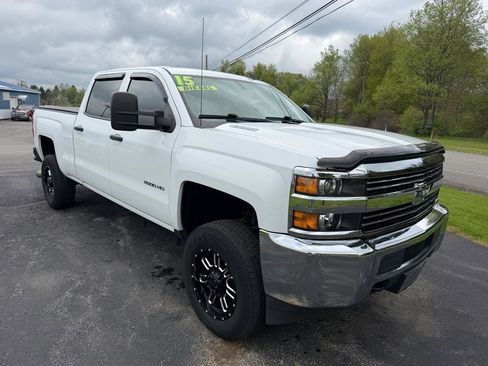 Used 2015 Chevrolet Silverado 2500 LT AWD/4WD image 3