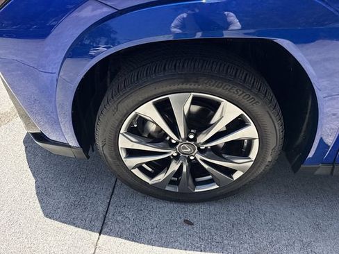 Certified 2023 Lexus UX 250h F Sport FWD image 10