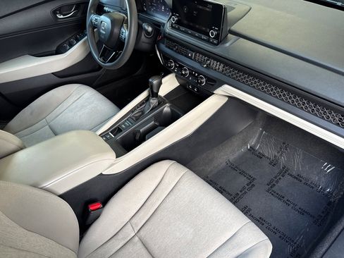 Used 2023 Honda Accord LX image 14