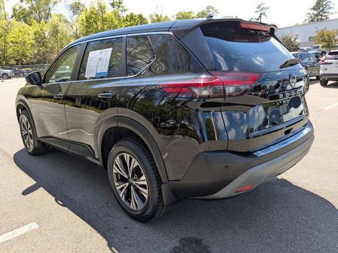 Used 2023 Nissan Rogue SV image 9