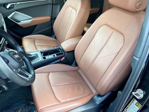 Used 2024 Audi Q3 2.0T Premium Plus image 21