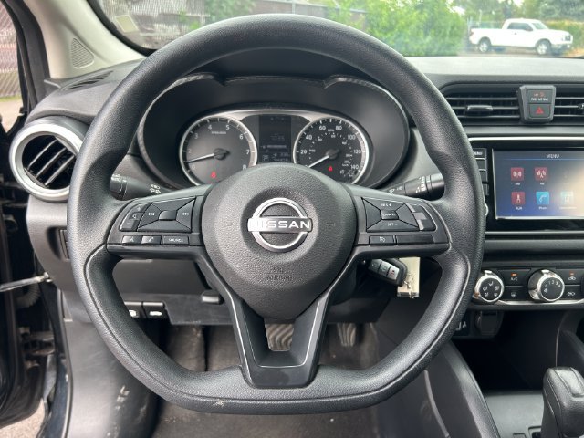 Used 2025 Nissan Versa S FWD image 19