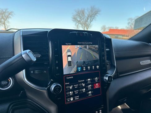 Used 2019 RAM 3500 Laramie image 13