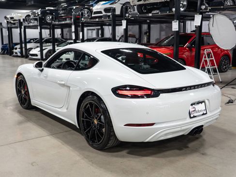 Used 2024 Porsche 718 Cayman S image 5