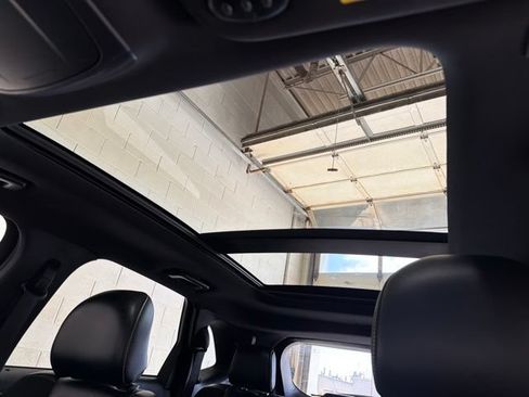 Used 2019 Ford Edge ST w/ Equipment Group 401A AWD/4WD image 22