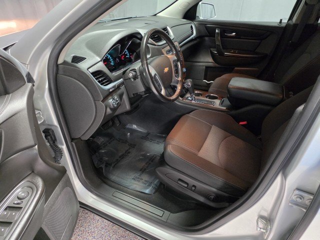 Used 2014 Chevrolet Traverse LT w/ All-Star Edition FWD image 12