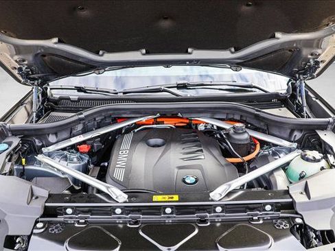 New 2026 BMW X5 xDrive50e image 26