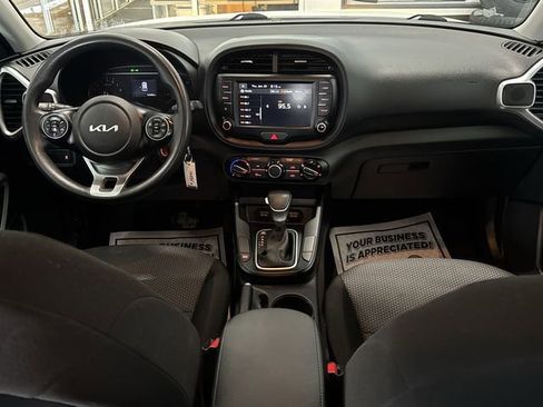 Used 2022 Kia Soul LX w/ Technology Package image 19