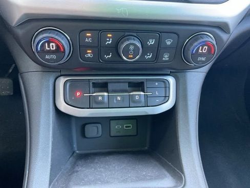 Used 2023 GMC Acadia SLE w/ Driver Convenience Package image 29