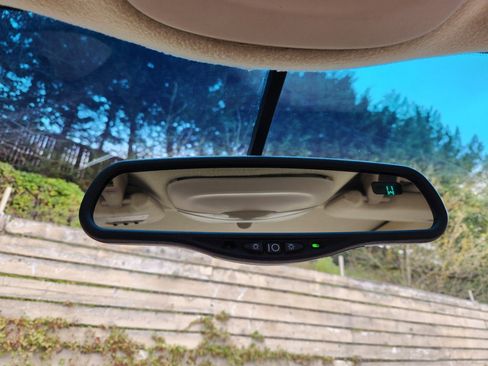 Used 2002 Lincoln Continental image 12