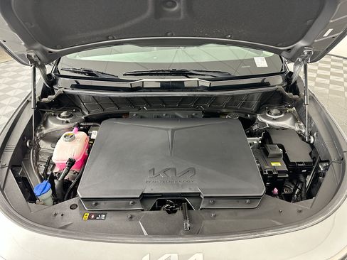 Used 2023 Kia Niro Wind FWD image 33